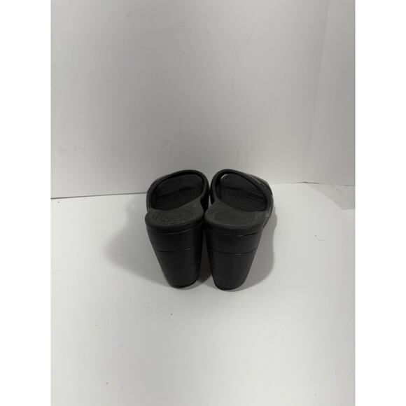 Crocs Women's Wedge Size: 10 Slip‎ On Sandals Mules Black Comfort - Picture 6 of 9
